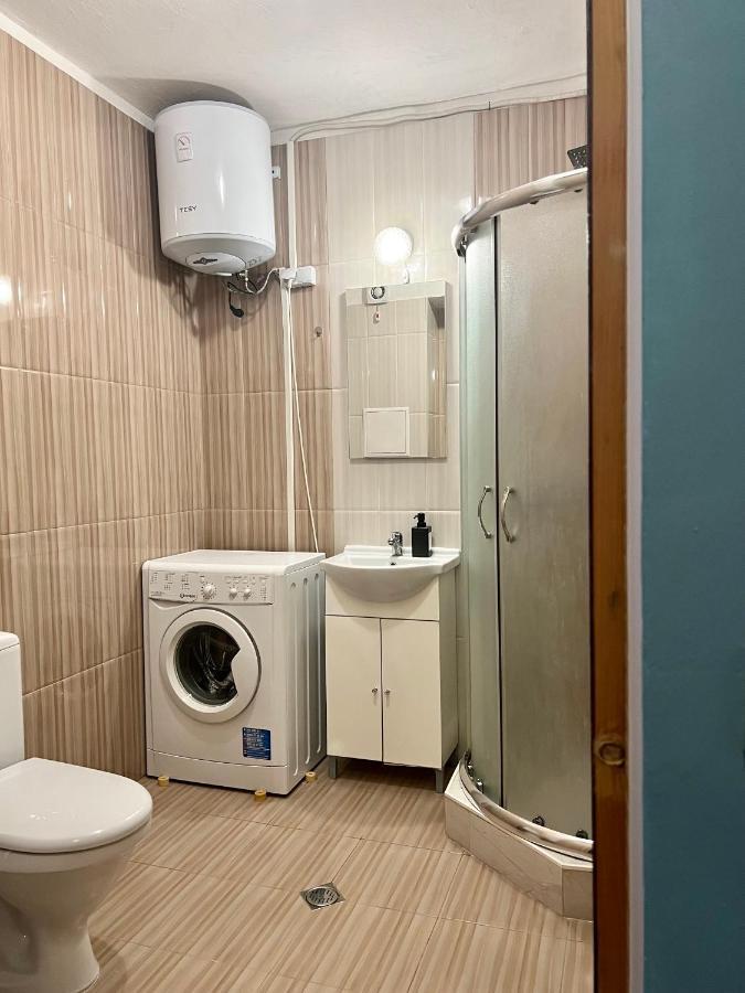 Apartemen Flower House 8 *